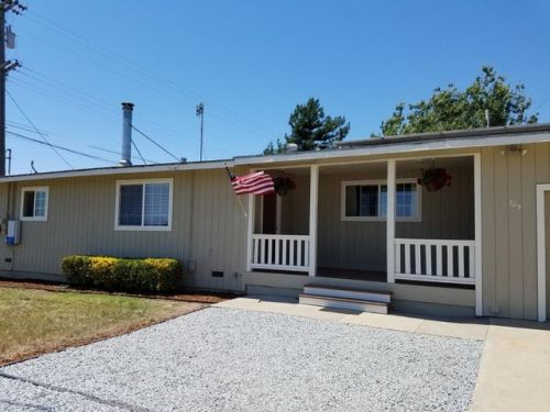 709 Lakeview Rd, Watsonville, CA 95076-2226