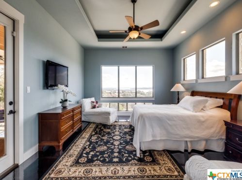 1009 Bluewater Pl, Spring Branch TX 78070-5485 exterior