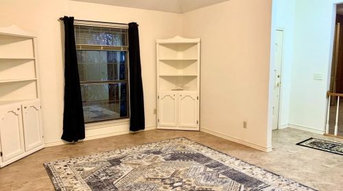 10319 Cimmaron Trl, Dallas TX  75243-2519 exterior