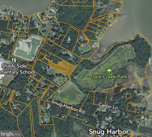 4923 Idlewilde Rd, Shady Side MD 20764-9766 exterior