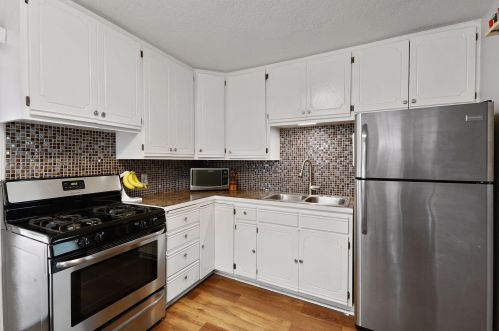 2244 Hillview Rd, Saint Paul MN  55112-1268 exterior