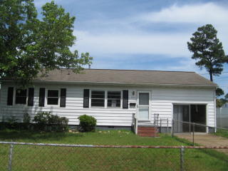 8420 Orcutt Ave, Hampton, VA
