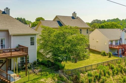 4059 Mount Vernon Dr, Holly Springs, GA 30189-5259