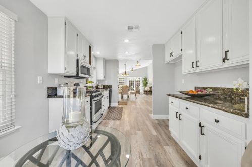 8912 Gemwood Way, Elk Grove, CA 95758-6812