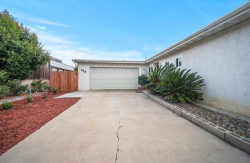 458 Oxford St, Chula Vista CA  91911-3812 exterior