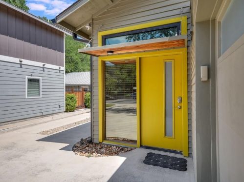 3706 12th St, Austin TX  78721-1902 exterior