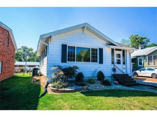 921 Logan St, Alton, IL 62002-3349