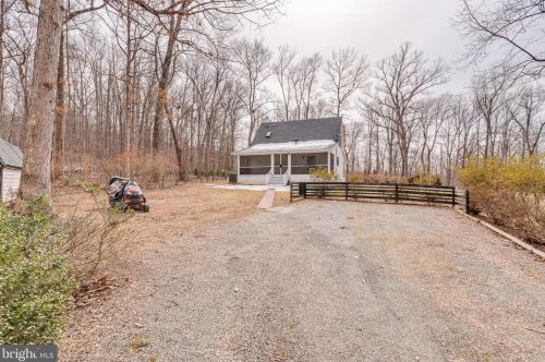 165 Gingerbread Ln, Harpers Ferry WV 25425-5591 exterior