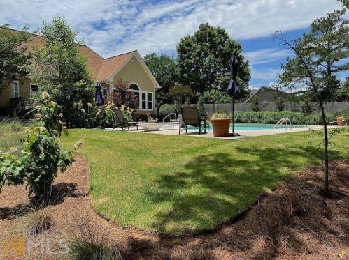 1413 Cedar Dr, Madison, GA 30650-4260
