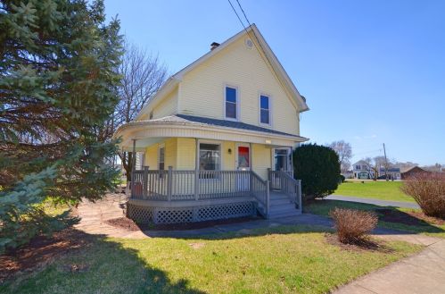 225 1st St, Wilton Center, IL
