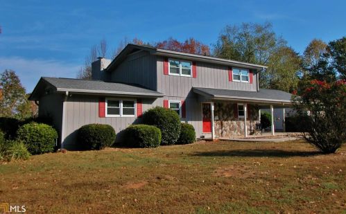 3027 Manor Rdg, Gainesville, GA 30506-1005