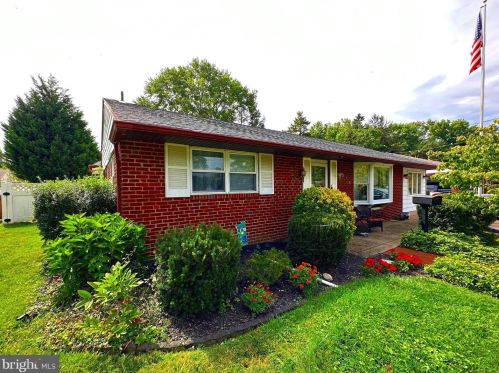 213 Bradley Ave, Tavistock, NJ 08033-2903