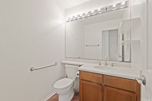 7 Fierro, Irvine CA 92614-5319 exterior