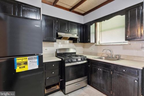 2210 Cantrell St, Philadelphia PA 19145-3307 exterior