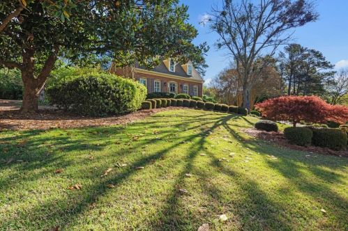 4845 Hampton Farms Dr, Marietta, GA 30068-4815