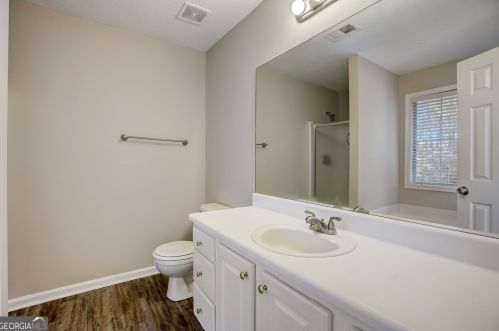 1645 Flat Shoals Rd, Atlanta GA  30349-6151 exterior
