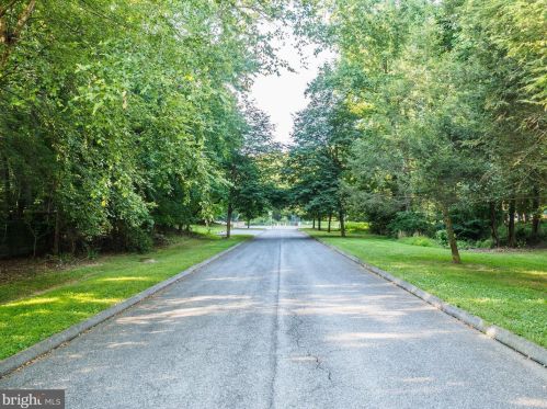 14804 Mistletoe Ct, Silver Spring MD 20905-5620 exterior