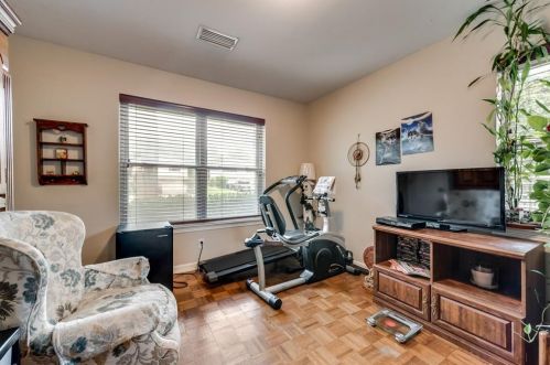 3001 Ridgedale Dr, Garland TX 75041-3326 exterior