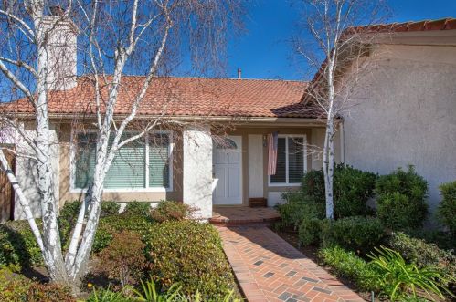 6449 Danette St, Simi Valley, CA 93063-4467