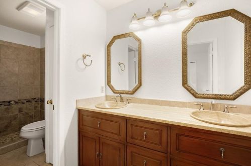 2811 Firecrest Dr, Austin TX  78748-5127 exterior