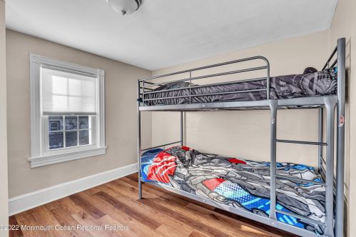 826 Prospect Ave, Tinton Falls NJ  07712-5709 exterior