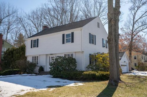 89 Brewster Rd, Hartford, CT 06117-2213