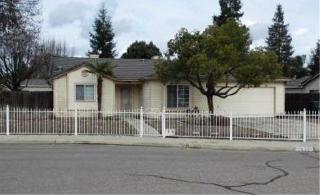2320 Sweet Ct, Visalia, CA 93291-2655
