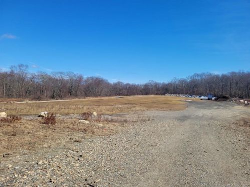 351 Main St, Bethlehem, CT 06751-1405