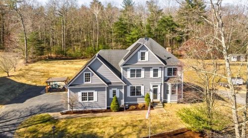 6 Hemlock Trl, Ellington, CT 06029-3061
