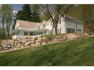 81 Northfield Rd, Hinsdale, NH 03451-2500