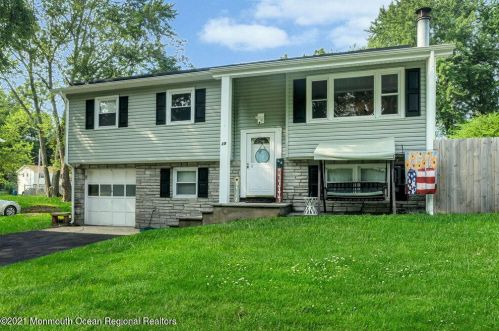 19 Ralph Pl, Jackson Twp, NJ 08527-1132