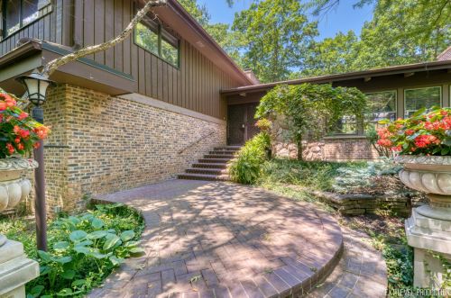 2740 Edgewood Ln, Bannockburn IL  60015-1617 exterior