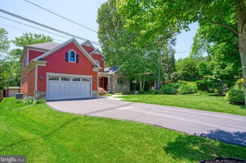 7127 Gordons Rd, Falls Church, VA 22043-3058