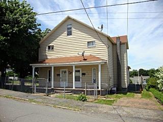 901 William St, Pittston, PA 18641-1638