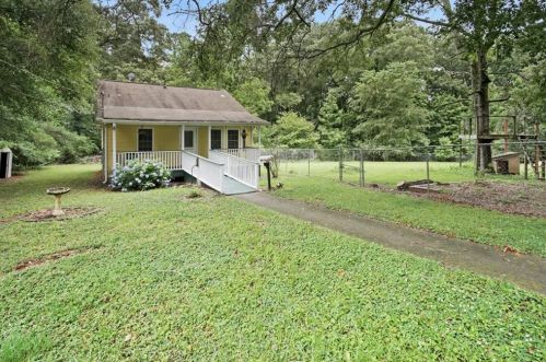 3010 Hathcock Rd, Atlanta GA  30349-1146 exterior