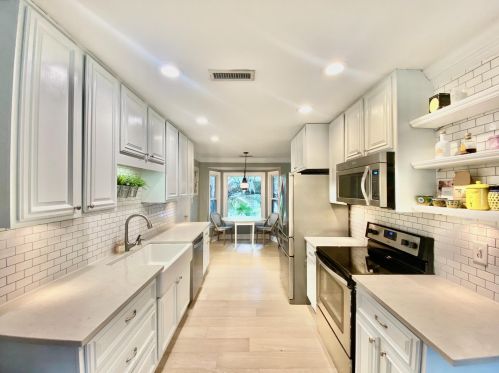 1121 Island View Dr, Mount Pleasant, SC 29464-4263