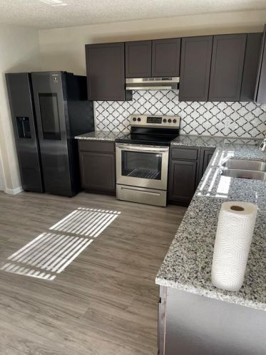 5500 Willow Cir, Fort Worth TX  76112-1952 exterior