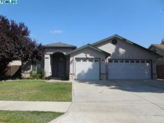 1918 Edison St, Visalia, CA 93292-7385