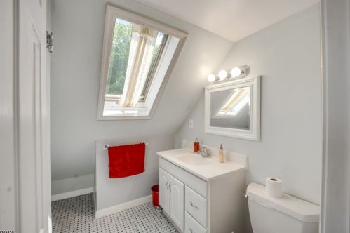 34 Kyle Dr, Dover NJ  07801-4736 exterior