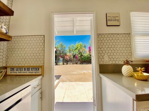 9465 Garfield St, Riverside CA  92503-3709 exterior