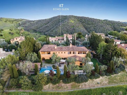 47 Echo Gln, Irvine CA  92603-0421 exterior