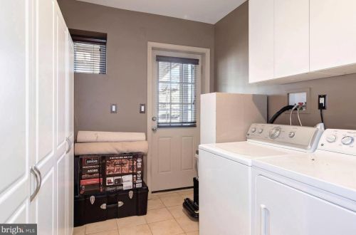 10211 Sutherland Rd, Silver Spring MD 20901-2236 exterior