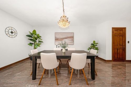 231 Sleepy Holw Dr, Glendale CA 91206-4727 exterior