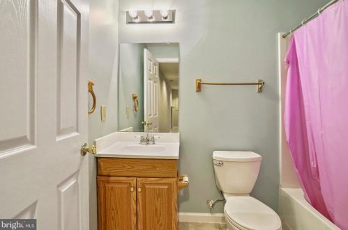 510 Crosswinds Dr, Charles Town WV  25414-3942 exterior