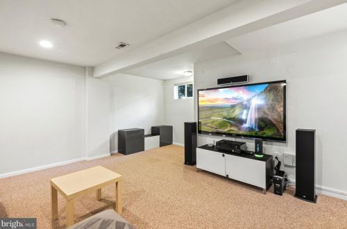 9505 Ocala St, Silver Spring MD 20901-3049 exterior