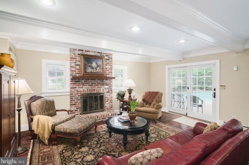 730 Redman Ave, Haddonfield NJ 08033-2744 exterior