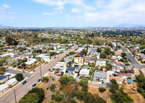 1535 32nd St, San Diego, CA 92102-1605