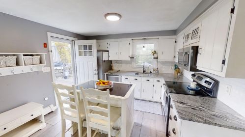 59 Lane Rd, Derry, NH 03038-4193