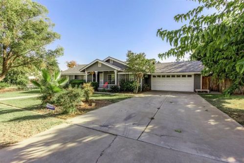 25434 Dawnridge Dr, Madera, CA 93638-0159