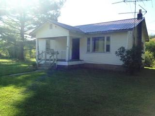 1527 Little Sycamore Rd, Tazewell, TN 37879-5064
